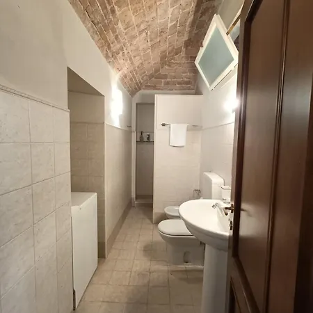 Via Angelo Brofferio - Centro Storico آستي